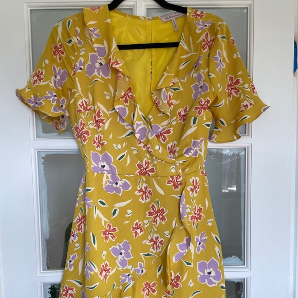 BCBGeneration | Dresses | Bcbg Yellow Floral Wrap Dress | Poshmark